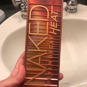 Naked heat pallet *make offer* urban decay